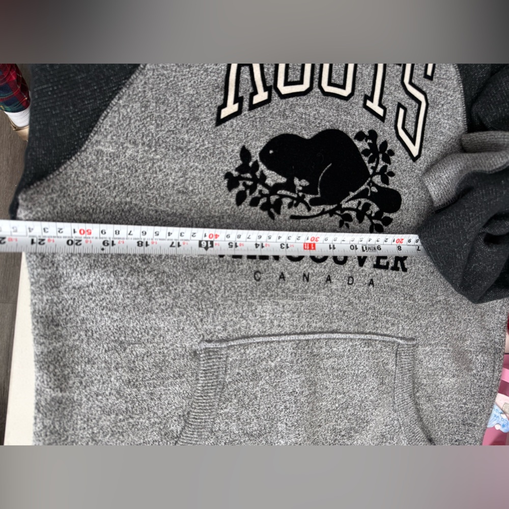Roots Vancouver Canada Pullover Hoodie Gray Logo Sweatshirt size XS - Picture 8 of 8